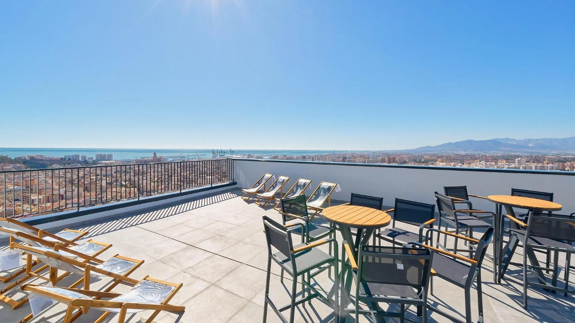 Apartment Sky Tower By Lovely Rentals Malaga Spain