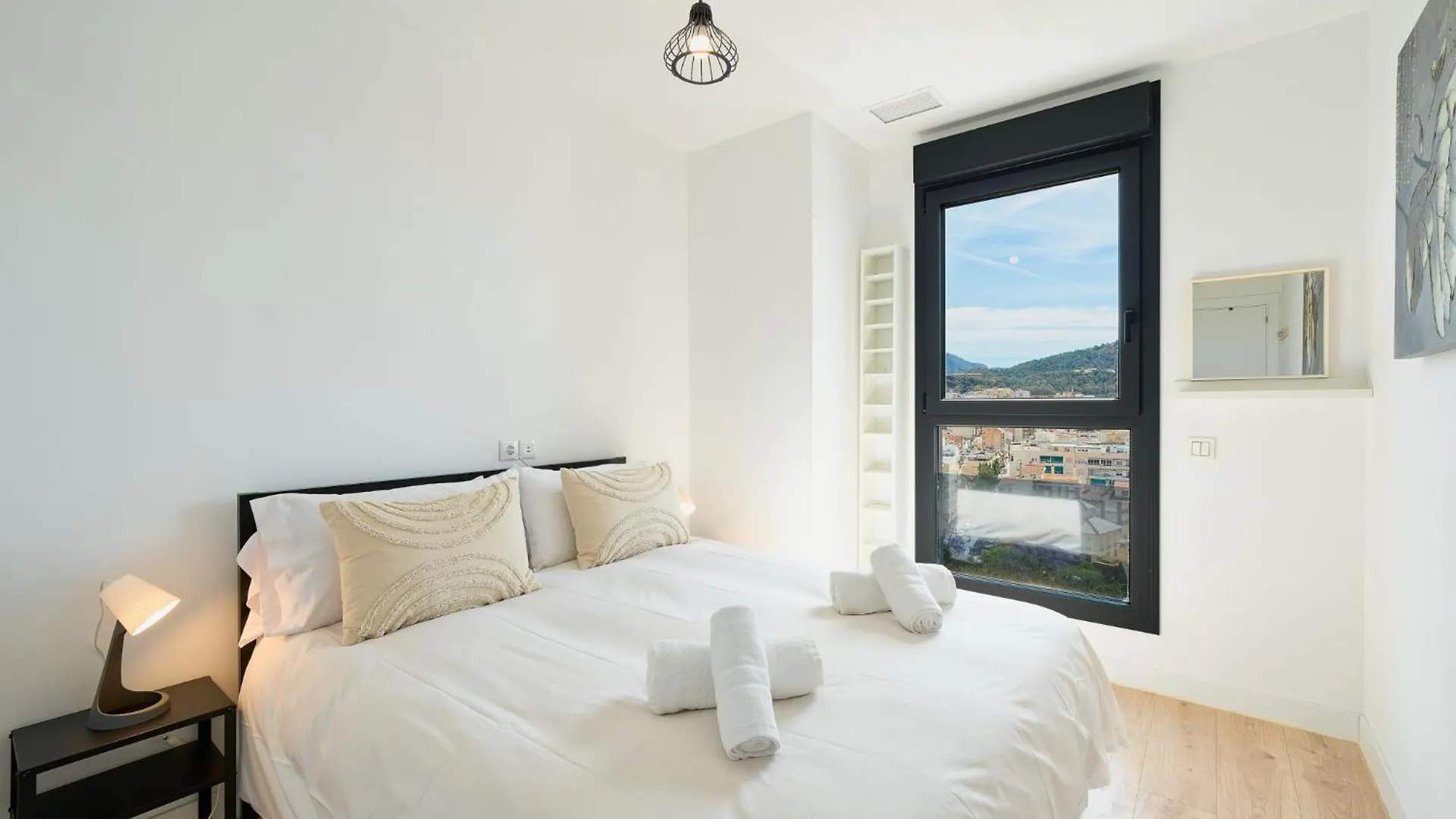 Sky Tower By Lovely Rentals Malaga 0*,