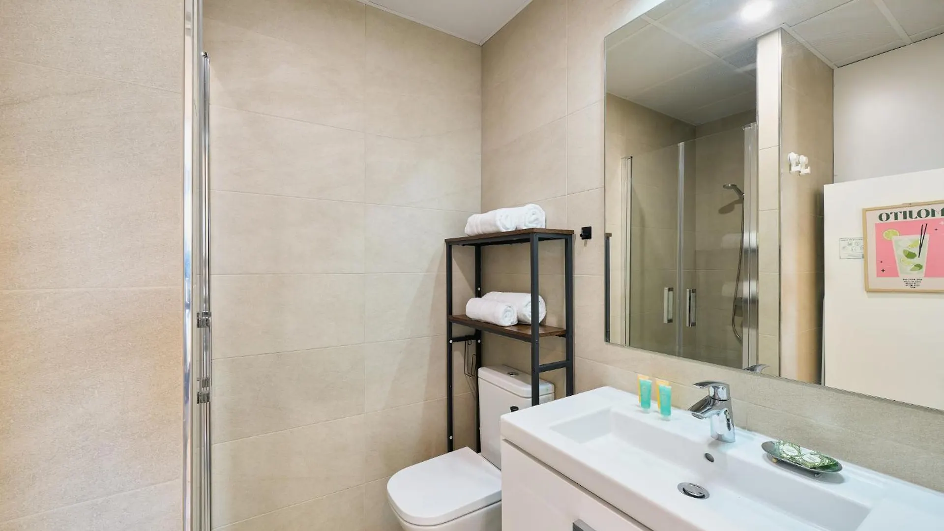 Sky Tower By Lovely Rentals Malaga Apartment