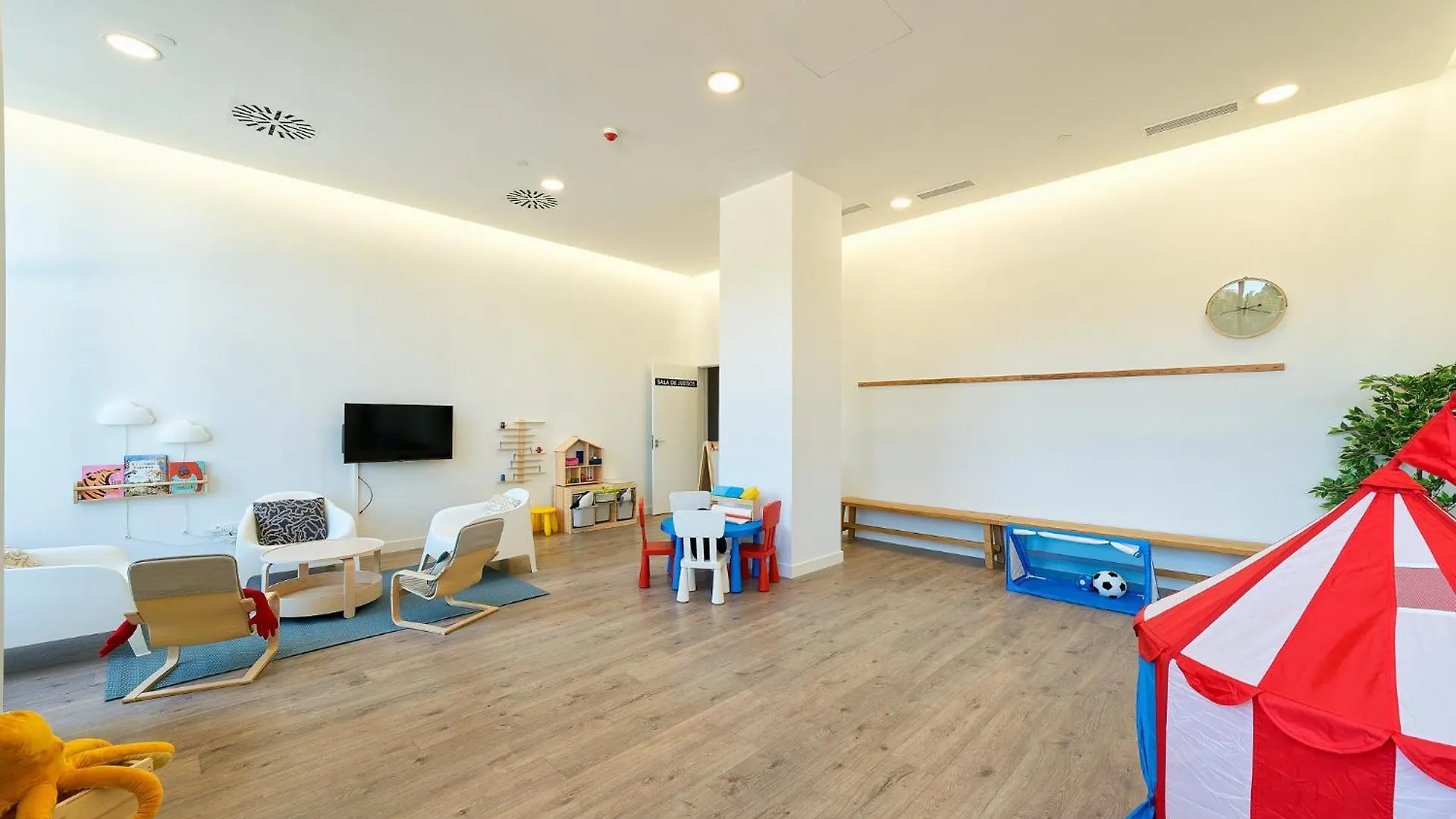 דירה מאלגה Sky Tower By Lovely Rentals